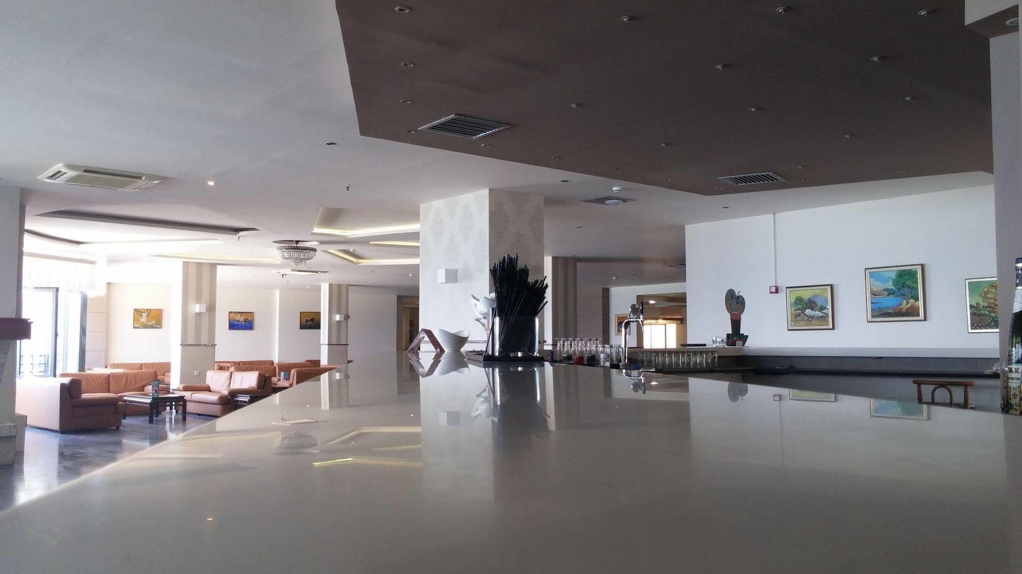 Themis Beach Hotel Kokkini Hani Exterior foto